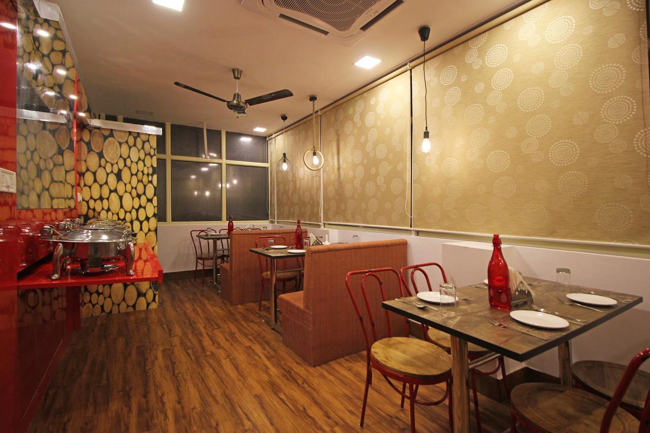 Hotel Nanak Residency Yeni Delhi Dış mekan fotoğraf